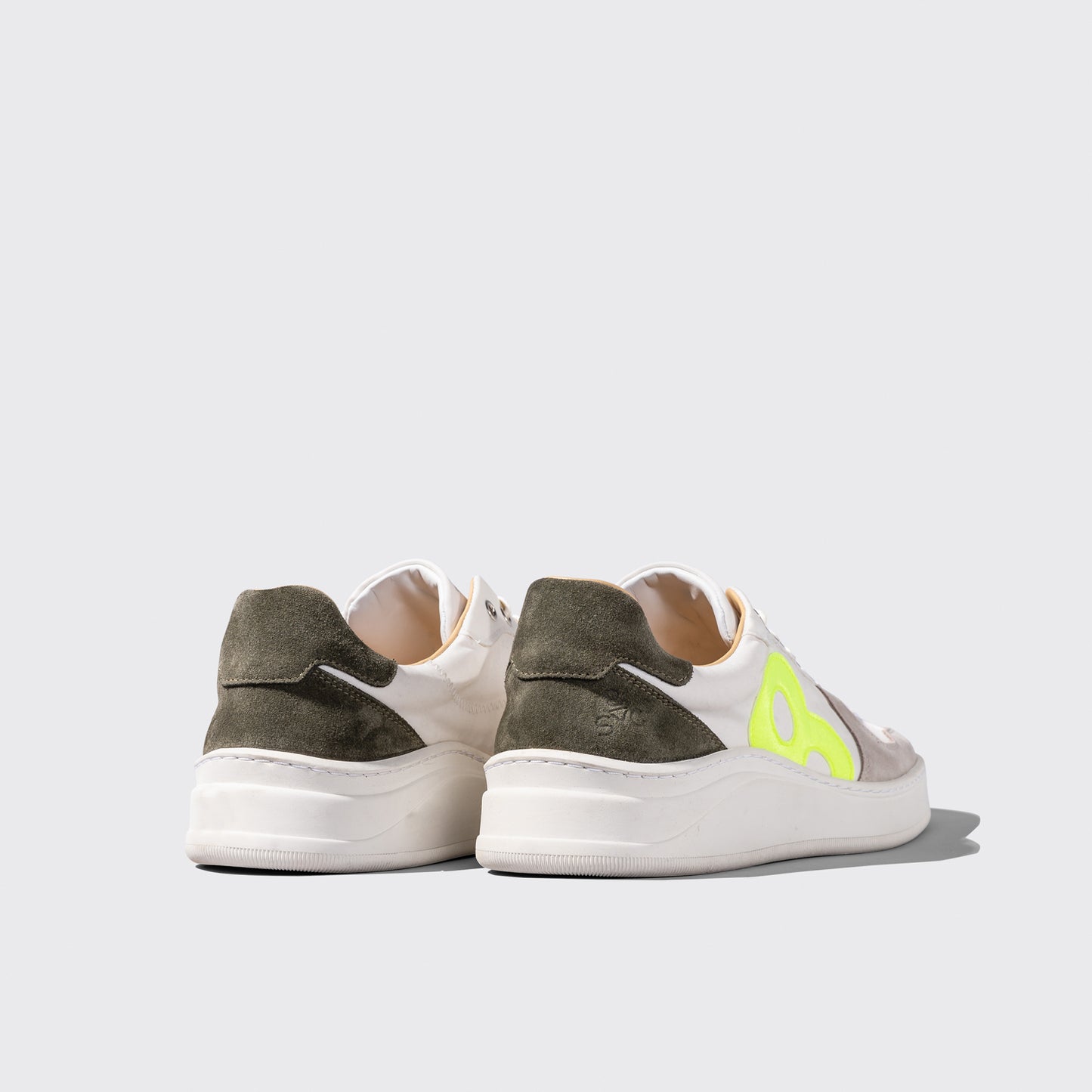 GALAPAGOS ISLAND Women's Sneakers - firefly