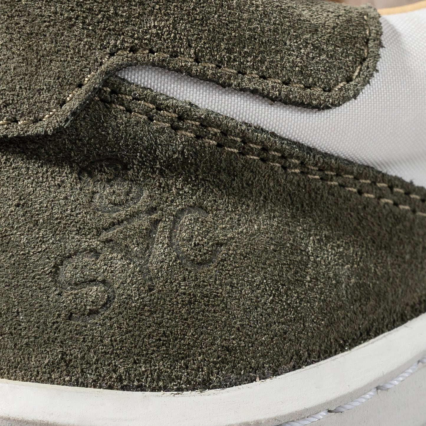 GALAPAGOS ISLAND Men's Sneakers - firefly